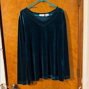 Jaclyn Smith Teal Long Sleeve Top